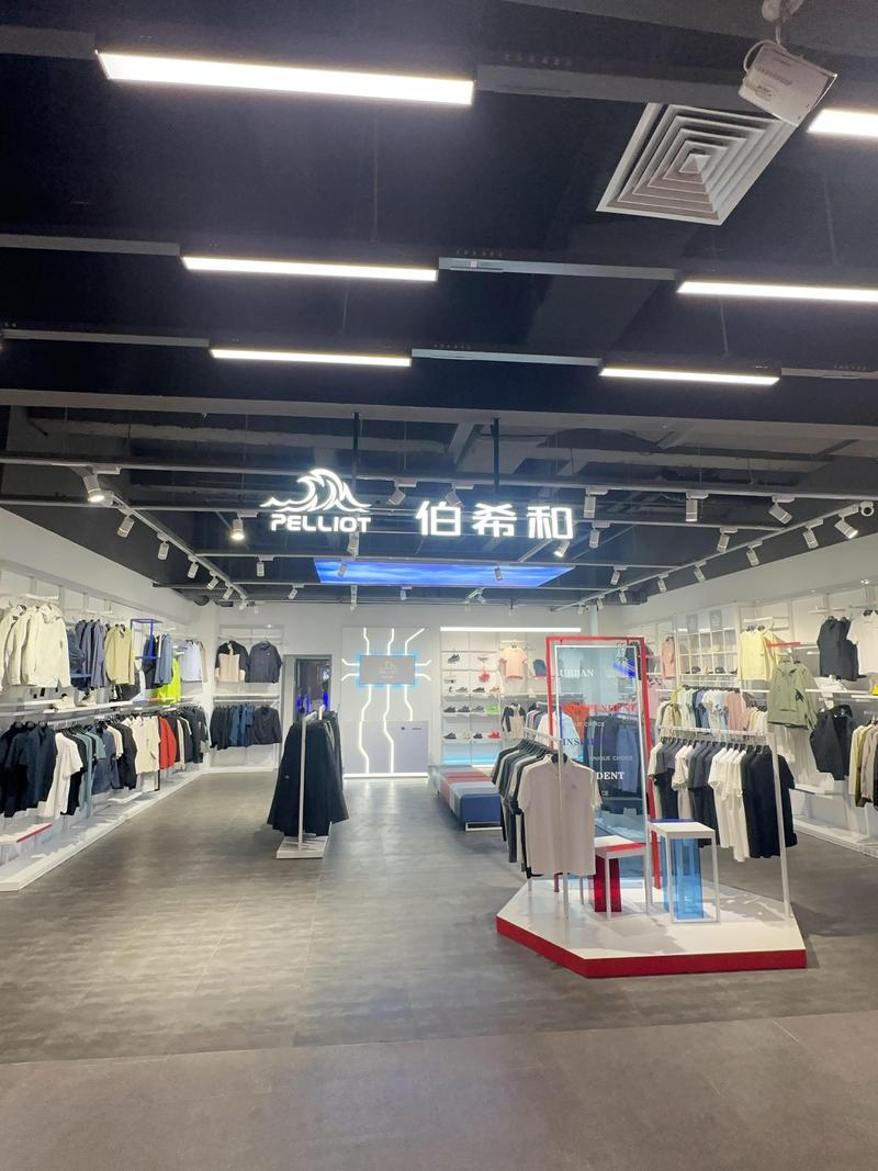 海口时尚新风向:海口服饰市场动态解读